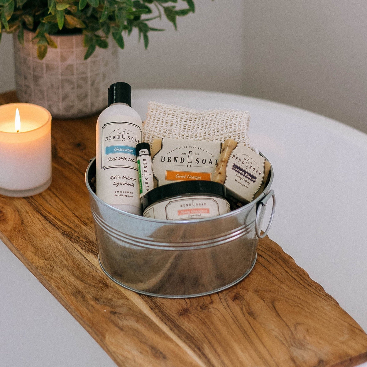 Shower Essentials Gift Set in Silver Tin